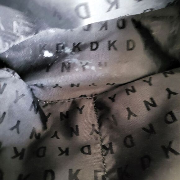 DKNY Tilly LOGO Small Zip Tote Black 12 X 8 - Picture 11 of 13